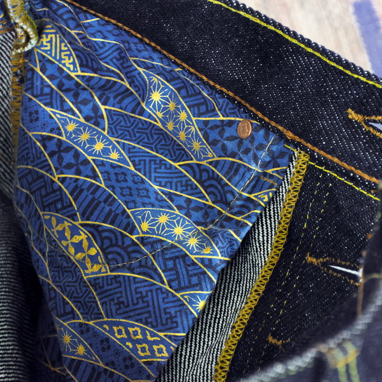 SS22 Gold Star 25oz